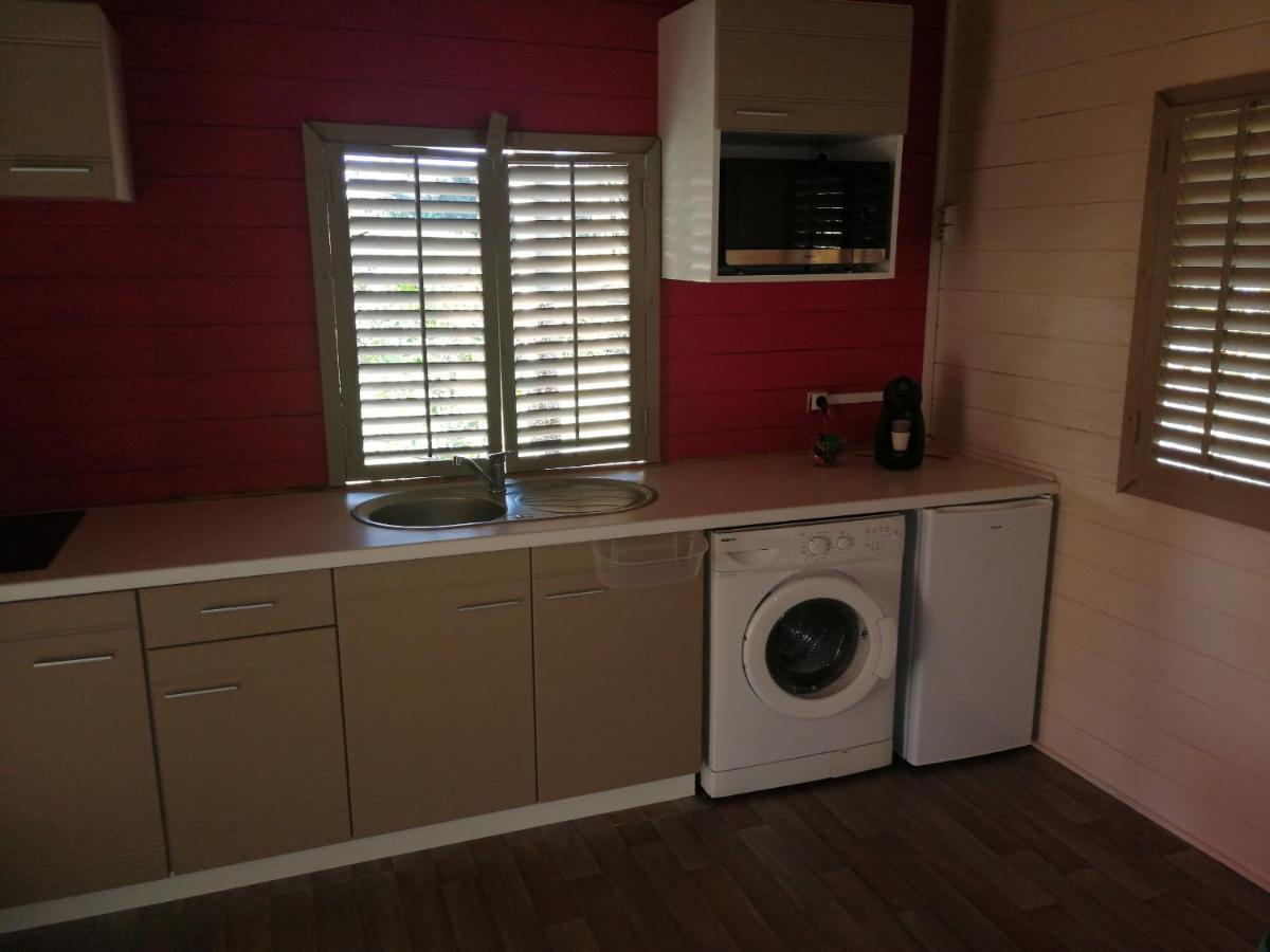 Hauolibed - Havre De Passion Avec Piscine Villa Sainte-Rose Exteriör bild